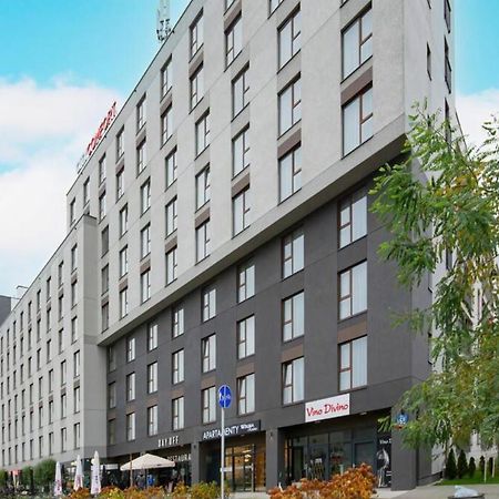 Apartament W Warszawie Dedykowany Parking Podziemny W Cenie, Wifi, Blisko Centrum New Apartment In Warsaw Finished To A High Specification Fitted Out To A High Standard On The 7Th Floor, Wifi, Underground Parking Price Included Ngoại thất bức ảnh