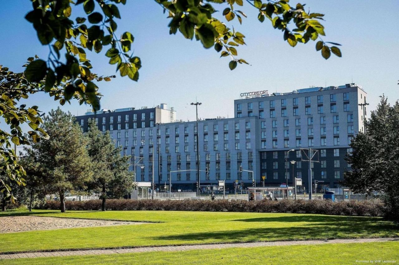 Apartament W Warszawie Dedykowany Parking Podziemny W Cenie, Wifi, Blisko Centrum New Apartment In Warsaw Finished To A High Specification Fitted Out To A High Standard On The 7Th Floor, Wifi, Underground Parking Price Included Ngoại thất bức ảnh