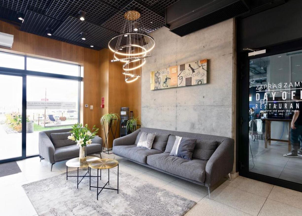Apartament W Warszawie Dedykowany Parking Podziemny W Cenie, Wifi, Blisko Centrum New Apartment In Warsaw Finished To A High Specification Fitted Out To A High Standard On The 7Th Floor, Wifi, Underground Parking Price Included Ngoại thất bức ảnh