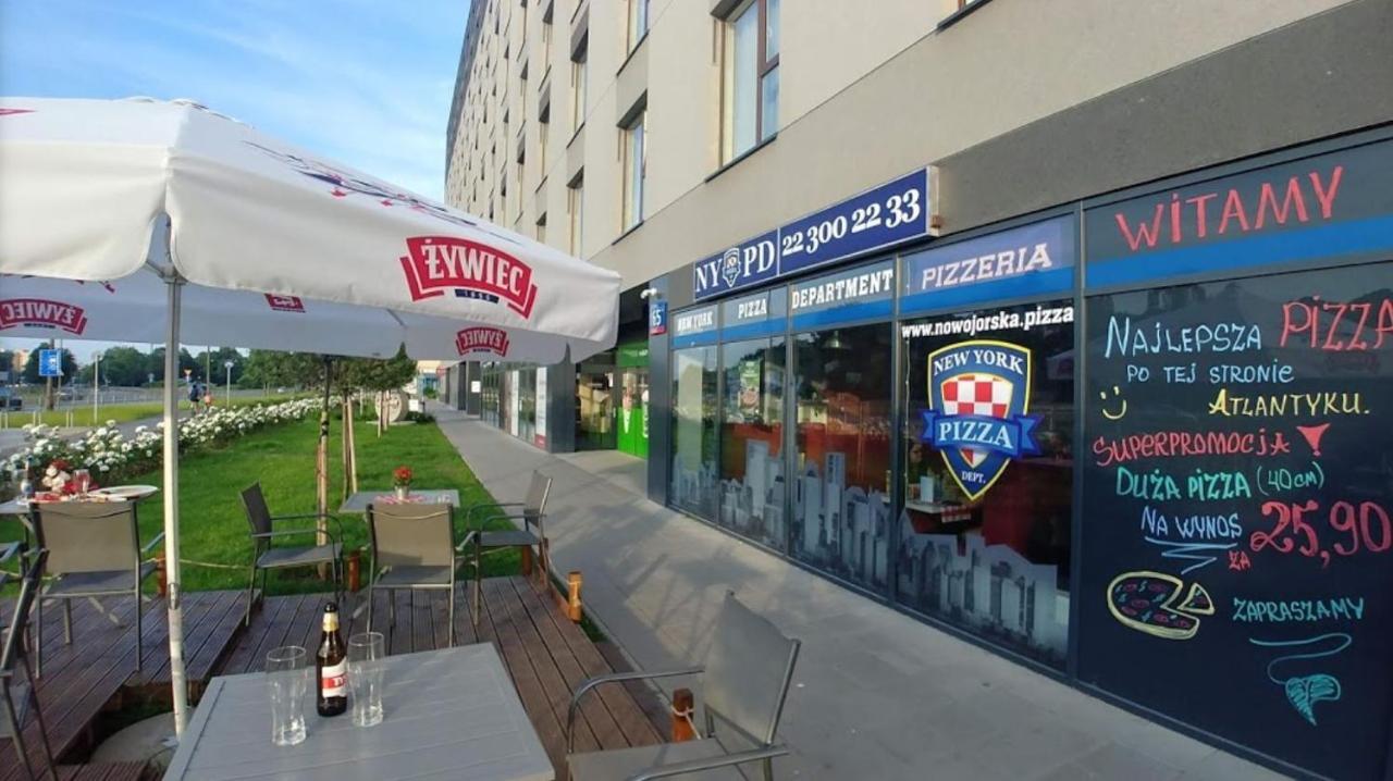 Apartament W Warszawie Dedykowany Parking Podziemny W Cenie, Wifi, Blisko Centrum New Apartment In Warsaw Finished To A High Specification Fitted Out To A High Standard On The 7Th Floor, Wifi, Underground Parking Price Included Ngoại thất bức ảnh