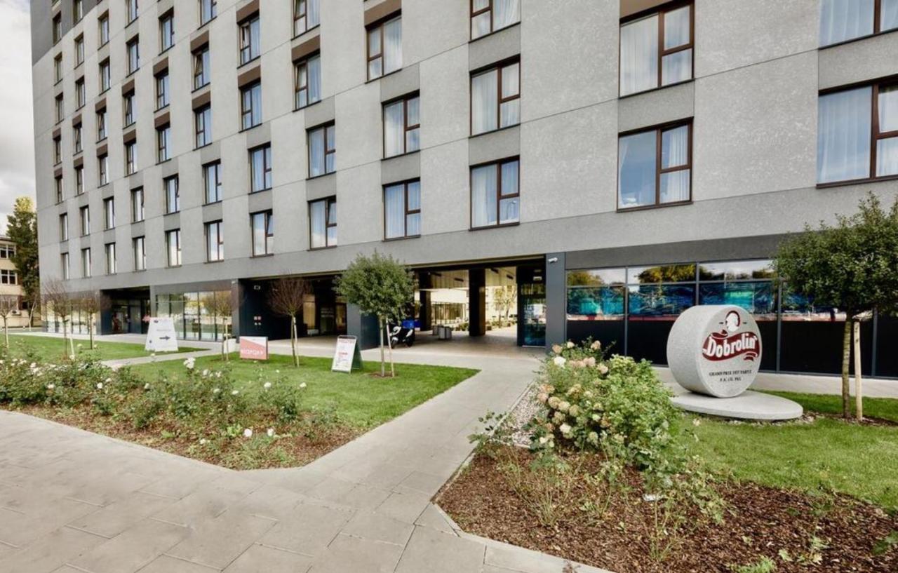 Apartament W Warszawie Dedykowany Parking Podziemny W Cenie, Wifi, Blisko Centrum New Apartment In Warsaw Finished To A High Specification Fitted Out To A High Standard On The 7Th Floor, Wifi, Underground Parking Price Included Ngoại thất bức ảnh